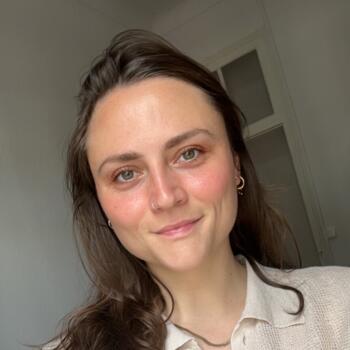 Babysitter in Les Lilas: Caroline