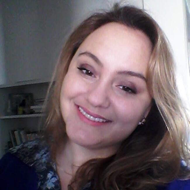 Emprego de babá em São José (São José): Clarissa