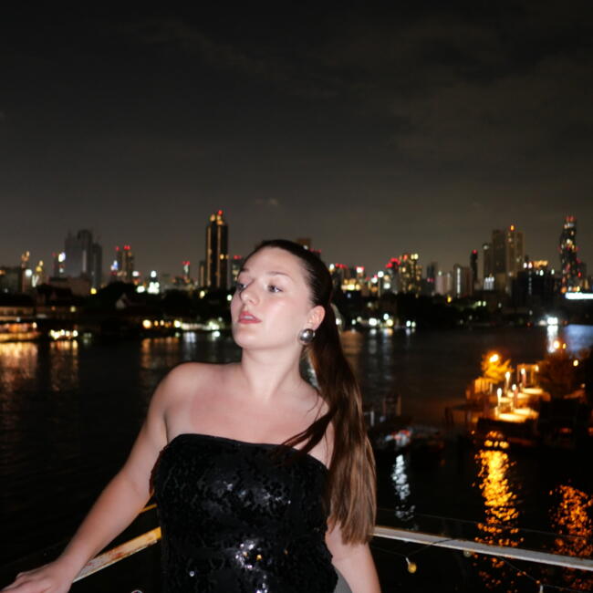 Babysitter in Ixelles/Elsene: Noëmie