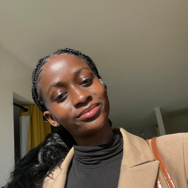 Babysitter in Toulouse: Khady