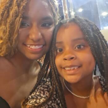 Babysitter in São Cristóvão: Debora