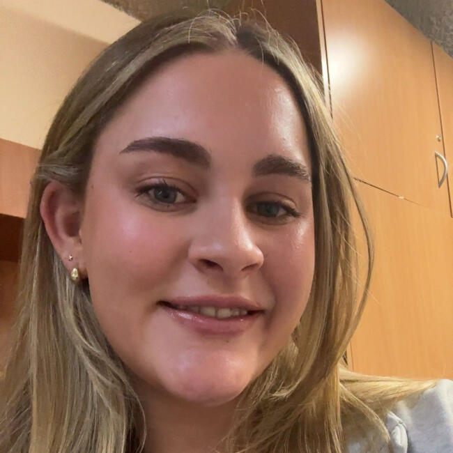 Babysitter in Armidale: Lexi