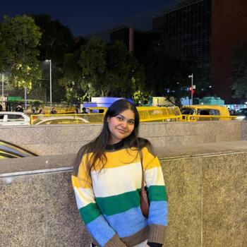 दिल्ली में बेबीसिटर: Abhishree awasthi