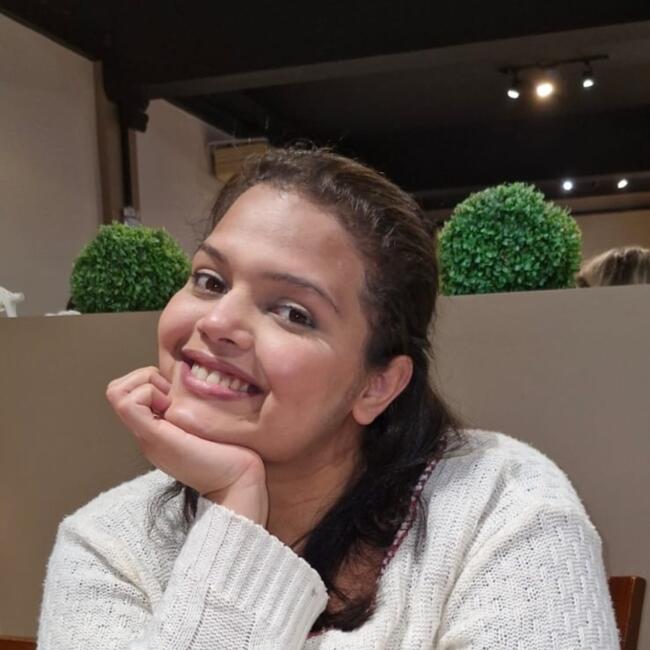 Emprego de babá em Itajaí: Deusiane