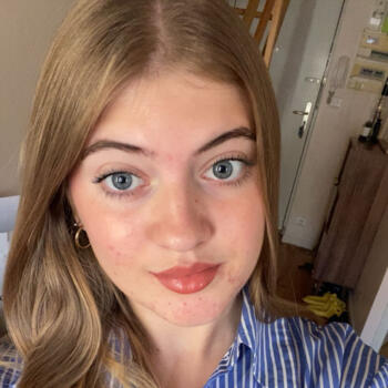 Babysitter in Toulouse: Alicia