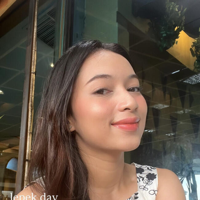 Lowongan pekerjaan babysitting di Jakarta: Jasmine