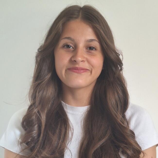 Babysitter in Courdimanche: Paulina