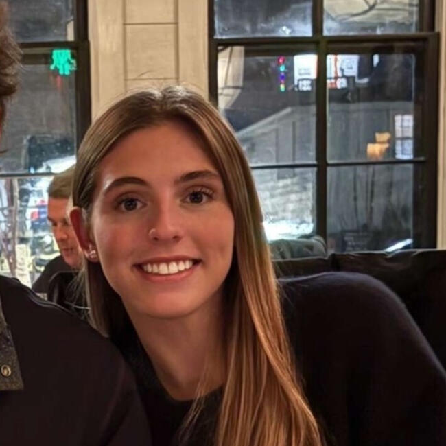 Babysitter in Naperville: Lyla