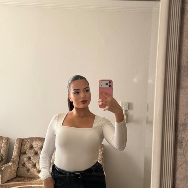 Babysitter in Hoofddorp: Khouloud