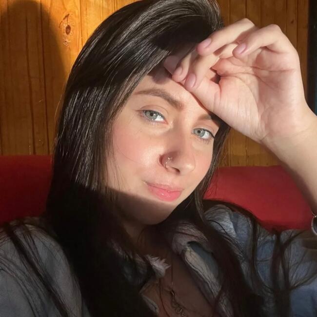 Babysitter in São José dos Pinhais: Flavia