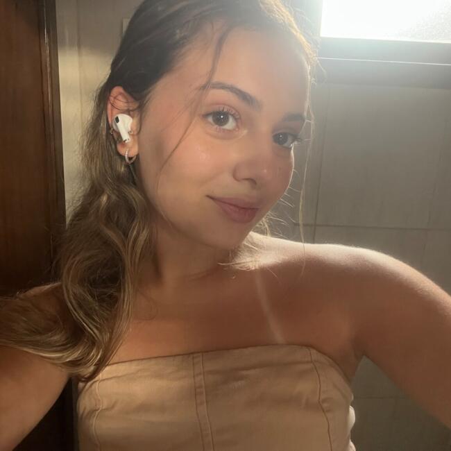 Babysitter in Palhoça: Maria Luísa