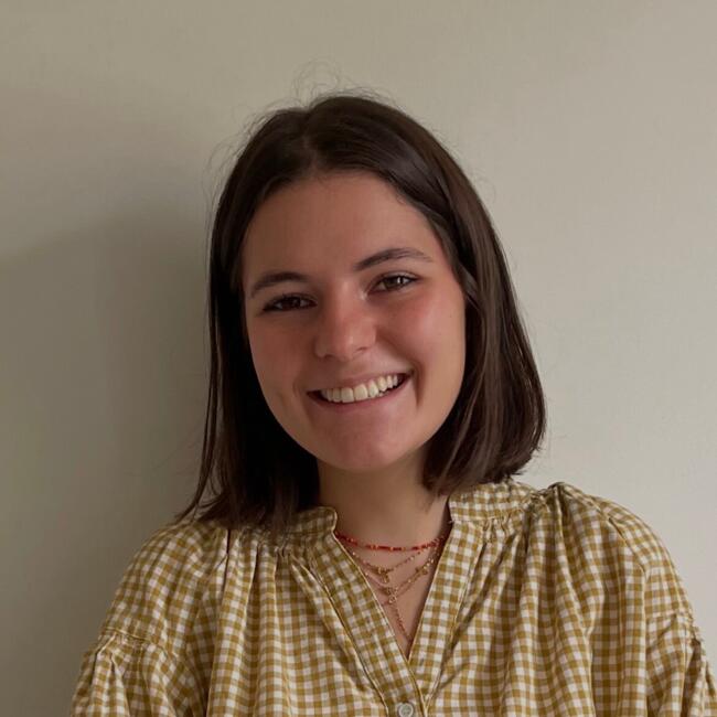 Babysitter in Paris: Eugenie