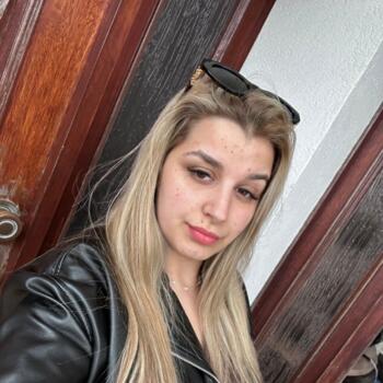 Babysitter in Vila Nova da Telha: Inês