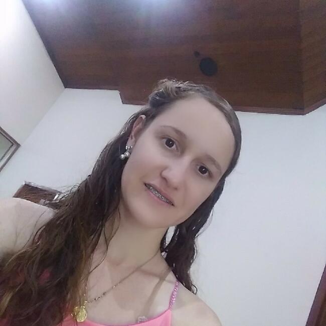 Babá em Montes Claros: Amanda