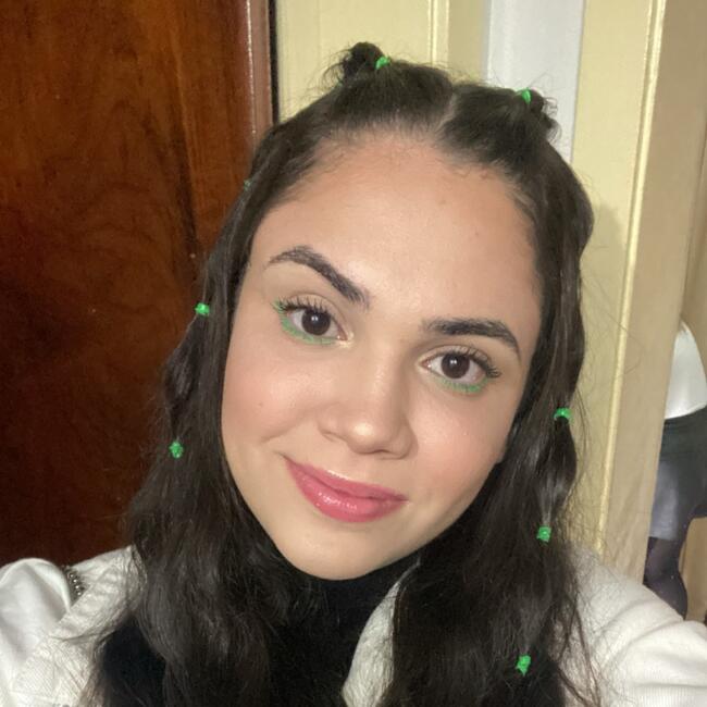 Babysitter in Niterói: Anna Luiza