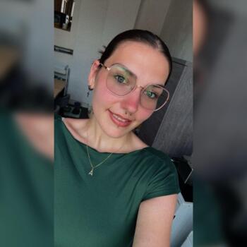 Babysitter in La Louvière: Savanna