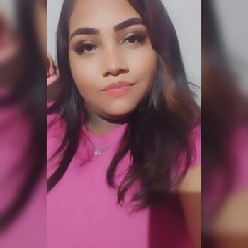 Babá em Embu das Artes: Rayllana