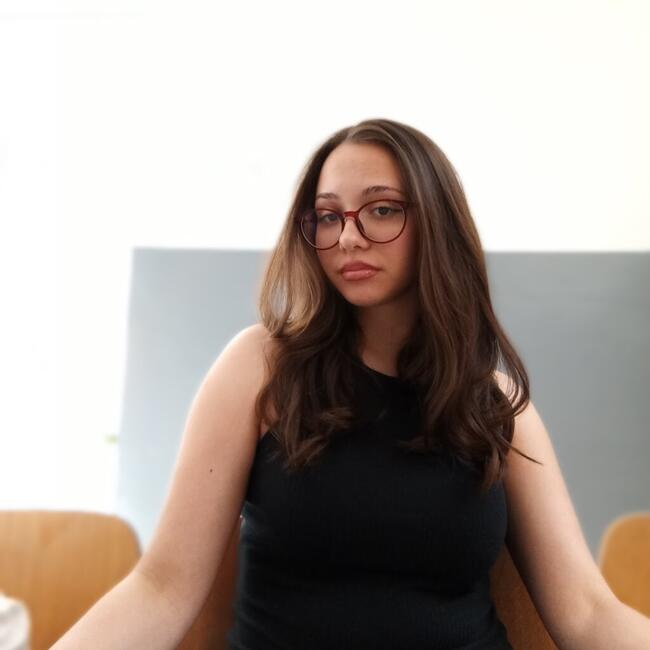 Babysitter in Vranje: Lana