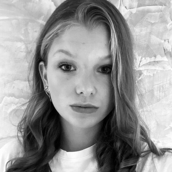 Babysitter in Doornik: Chloe