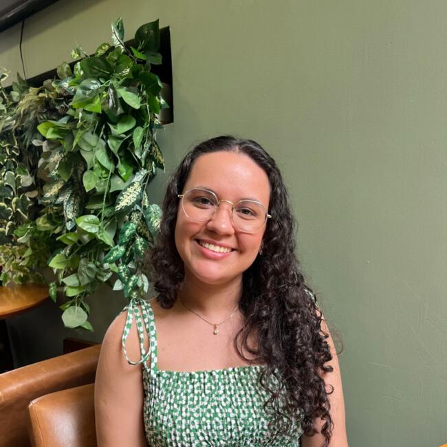 Babysitter in Goiânia: Taynara