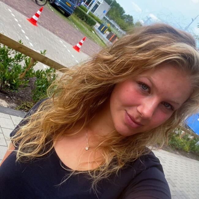 Babysitter in Diemen: Amber