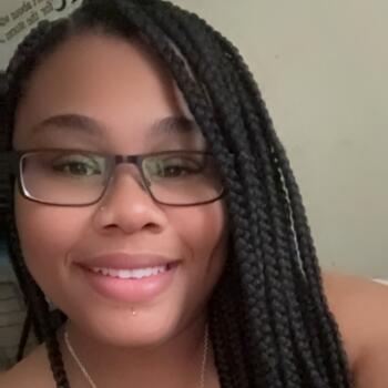 Babysitter in London: Tallisha