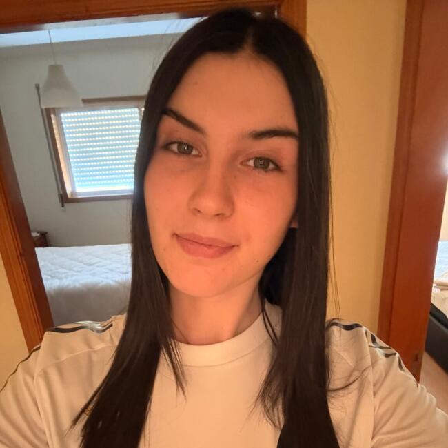 Babysitter em Fradelos: Mariana