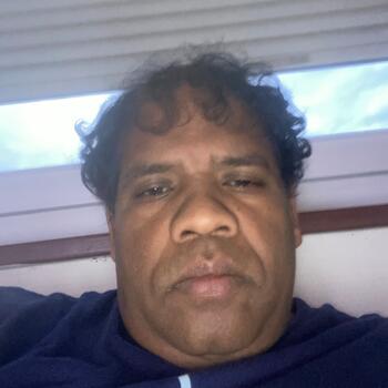 Nanny Ris-Orangis: Aruna