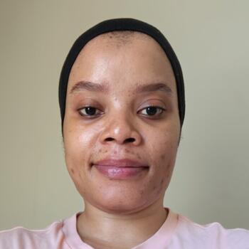 Nanny Abu Dhabi: Mgeni