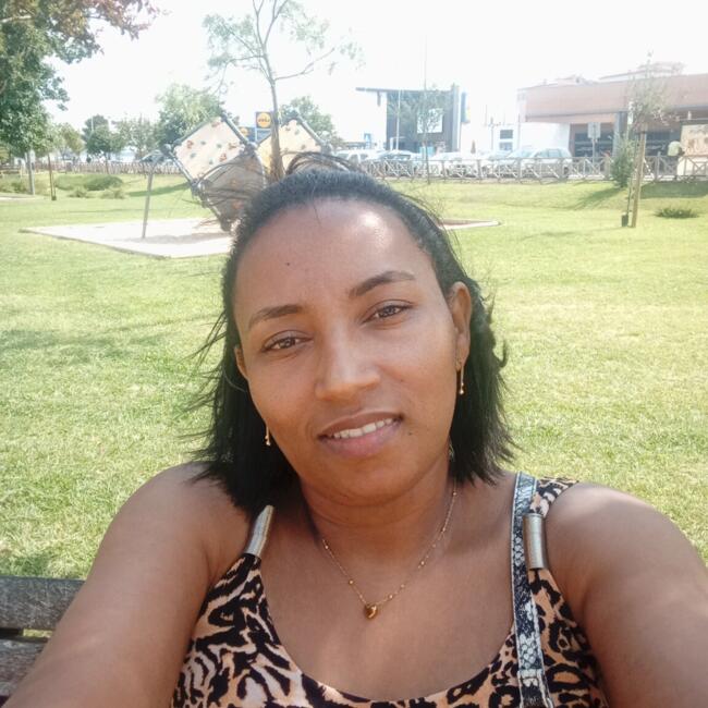 Babysitter em Quinta Do Conde: Letisia
