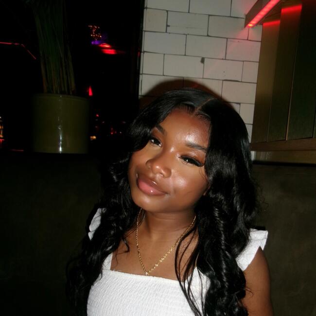 Oppas in Amsterdam: Djevainy