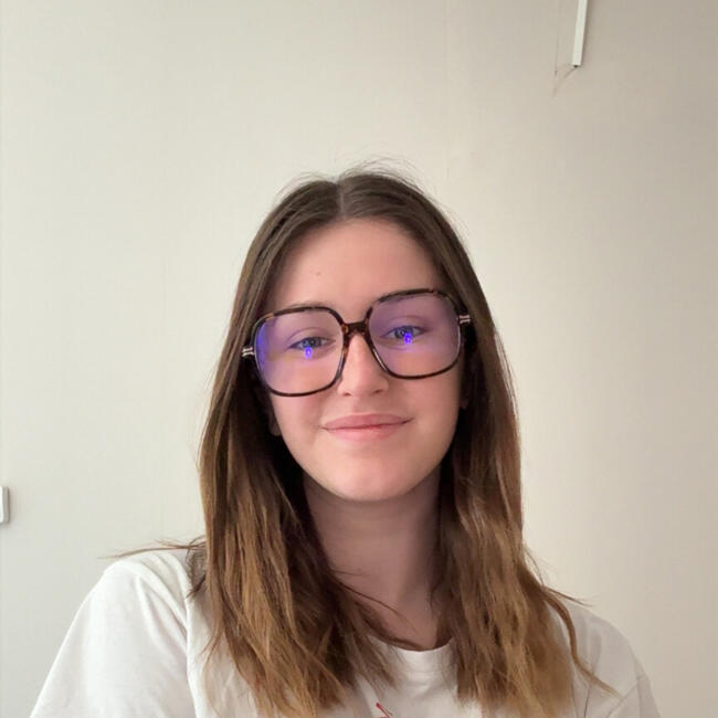 Babysitter in Villette-d'Anthon: Luna