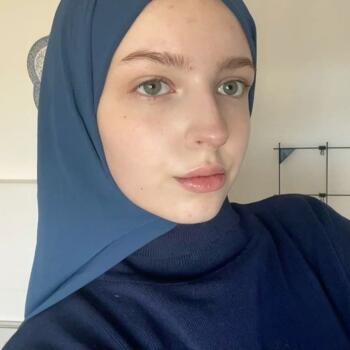 مربية أطفال سلا: Manal