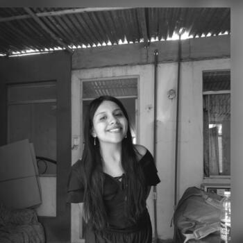 Babysitter in José Leonardo Ortiz: Milagros