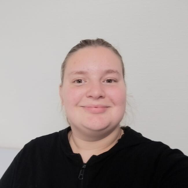 Babysitter in Juignac: Solene