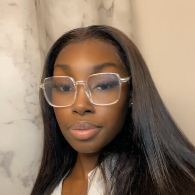 Job de garde d'enfants à Grigny: Anais