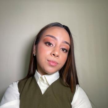 Babysitter Asunción: Samara