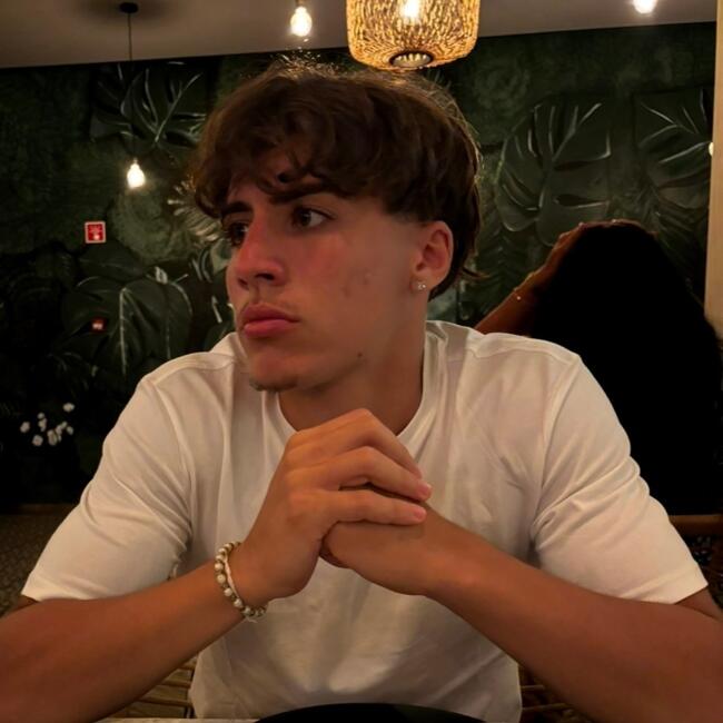 Babysitter in Kayl: Diogo