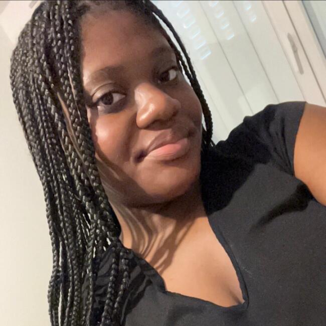 Babysitter in Saint-Jean-de-Braye: Mara Ange