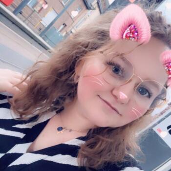 Babysitter in Charleroi: Sarah