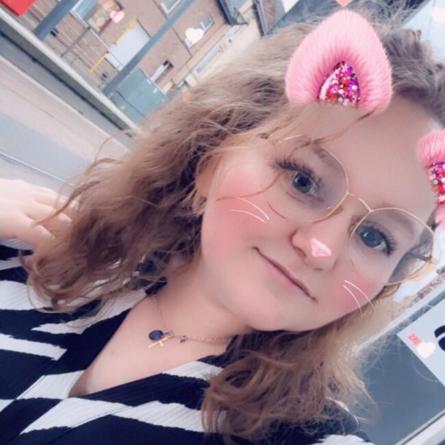 Babysitter in Charleroi: Sarah