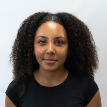 Babysitter in Northampton: Kiara