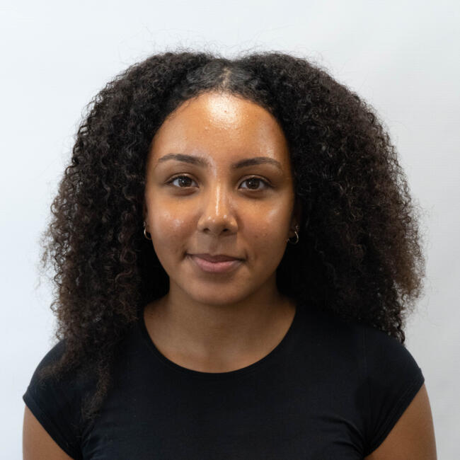Babysitter in Northampton: Kiara