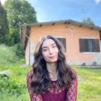 Babysitter in Rome: Roxanne