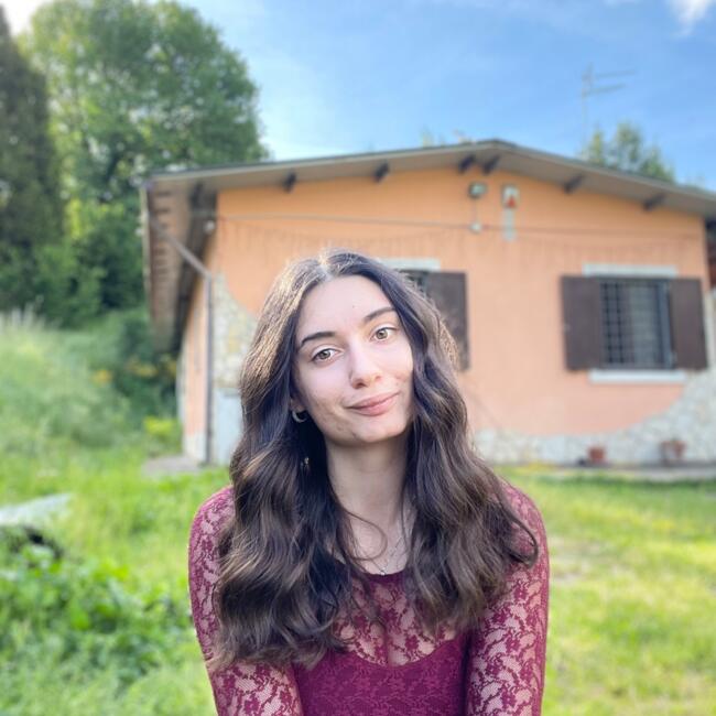 Babysitter in Rome: Roxanne