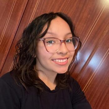 Babysitter Tomares: Nora