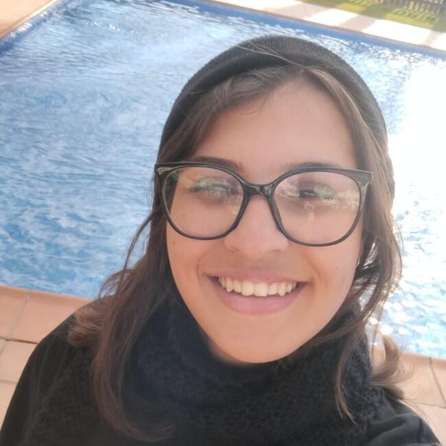 Babysitter in Cascais: Maria Luiza