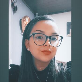 Babysitter in Cartago: Rebeca