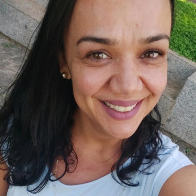 Babysitter in Belo Horizonte: JULIANA