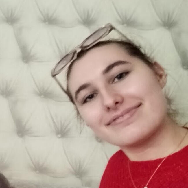 Babysitter in Tonnay-Charente: Alice